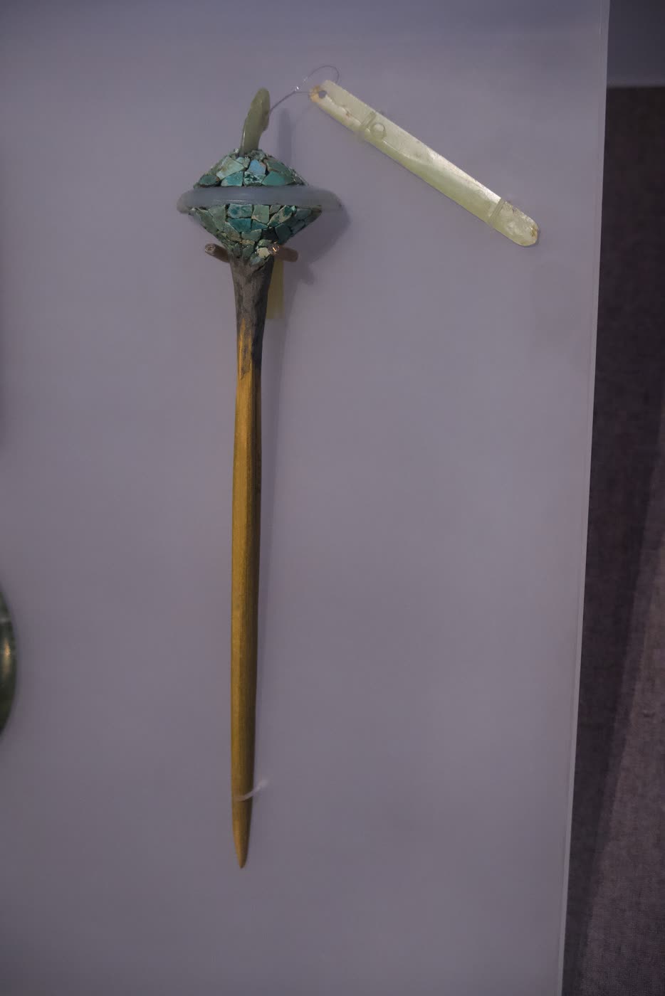 陶寺的嵌绿松石骨笄